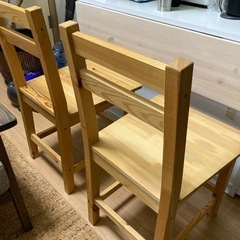 【色々便利、軽量】木製椅子二脚セット
