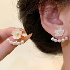 ピアス