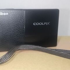 Nikon。COOLPIX S70。ニコン。デジタルカメラ。
