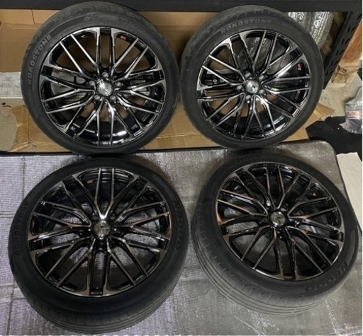 ホイール＆タイヤ レオニスSK \n4本セット。車のパーツ(^^)