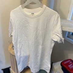 ユニクロ　白Tシャツ　Mサイズ