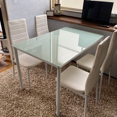 家具 食卓用テーブルと椅子4脚