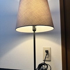 IKEA　卓上ランプ
