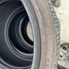 235/35r19  バリ溝 