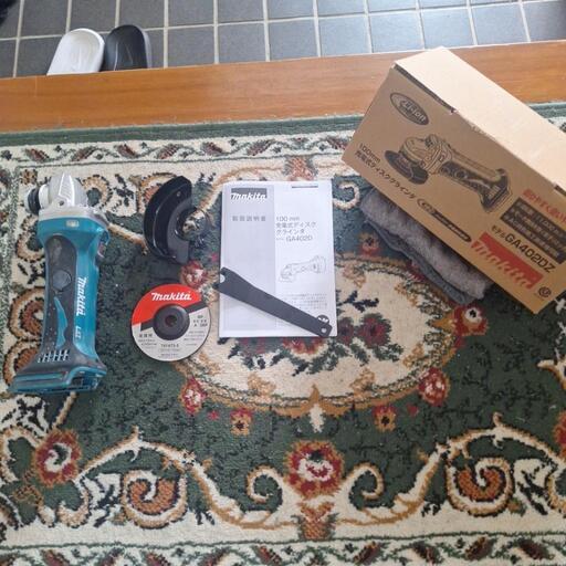 Makita　ディスクグラインダー　バッテリー付き
