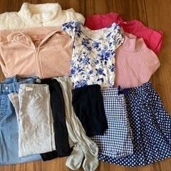 ユニクロ　130   女の子　子供用品 キッズ用品 子供服