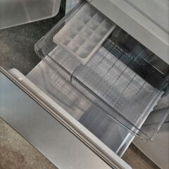 SHARP　シャープ ノンフロン冷凍冷蔵庫　2020年　137L 