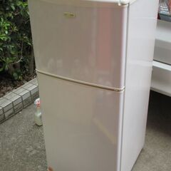 ２ドア型冷凍冷蔵庫(2006年大宇電子製) 112Ｌ　　