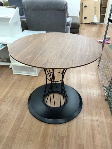 丸テーブル ニトリ DT ｺﾙｰﾅ 直径80cm 参考価格20,993円自社配送時代引き可(現金、クレジット、スマホ決済対応)