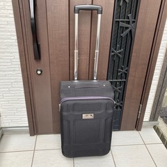 キャスター付き　トランク　旅行バッグ