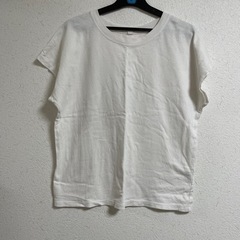 ユニクロ 白 Tシャツ