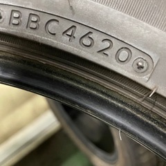 245/40R18VRX2バリ溝2020年製