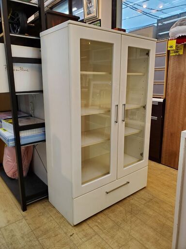 マルミツ キャビネット 2枚ガラス扉 引出し1個付き ホワイト 鏡面仕上げ 食器棚 キッチンボード 横幅89㎝×奥行43cm×高さ141㎝ レンジボード 食器棚■近隣配送無料 買取帝国 朝霞店