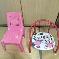 ミッキーマウスの椅子とおもちゃの椅子　セット