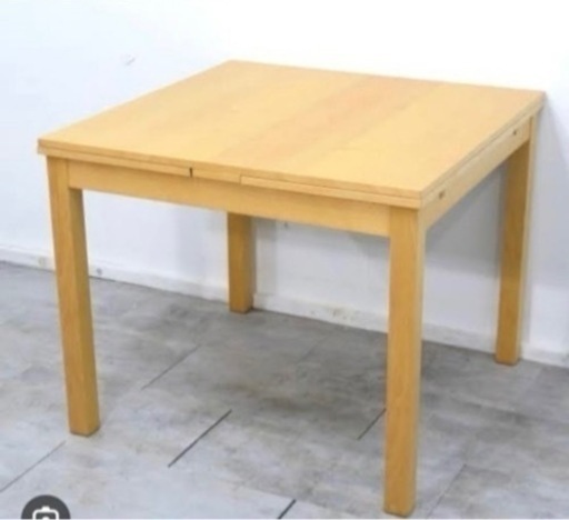 IKEA 伸長式ダイニングテーブルセット