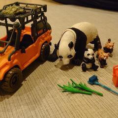 【お相手決定】車とパンダ・アライグマのおもちゃ