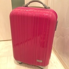 スーツケース　キャリーバッグ　ピンク　