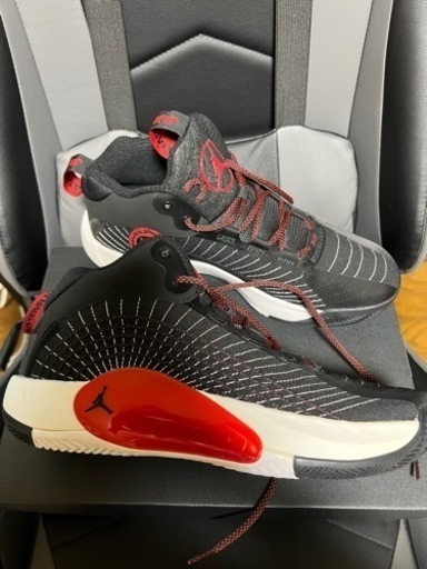新品未使用NIKE バッシュ28㎝