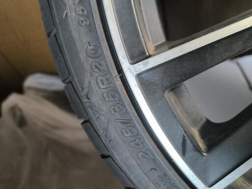 20インチタイヤ付き4本セットアルファード、ベルファイア  