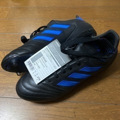 新品サッカースパイク　27.0　　新品ですが保管品だったので、ジ...