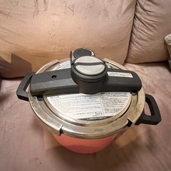 圧力鍋 美品　生活雑貨 調理器具 鍋、グリル