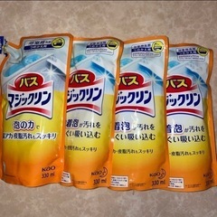 花王　浴室用洗剤つめかえ用　バスマジックリン　泡の力　330ml　4袋