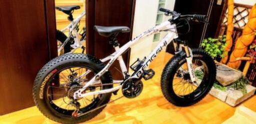 自転車　ファットバイク　20インチ　4インチ極太タイヤ