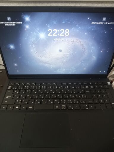 DELL　2022年モデル　軽量薄型スリムモデル　 　Wifi対応　　カメラ内蔵　ベゼルレス液晶 DELL 2022年モデル 軽量薄型スリムモデル Wifi対応 カメラ内蔵