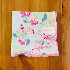 【新品】LAURA ASHLEY  ハンカチ