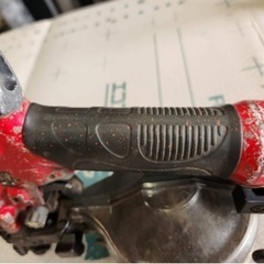 高圧　マキタ65ｍｍ　釘打ち機AN610H　所々塗料の付着有り　動作確認済