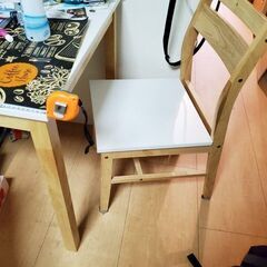 ニトリ　２人用　ダイニングセット　テーブル＋椅子２　白＋木目