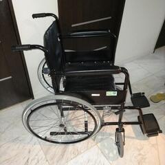 黒でシックな車椅子 自走・介護兼用