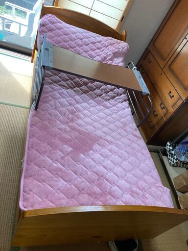 介護用電動ベッド　引き取り限定（尾張旭）