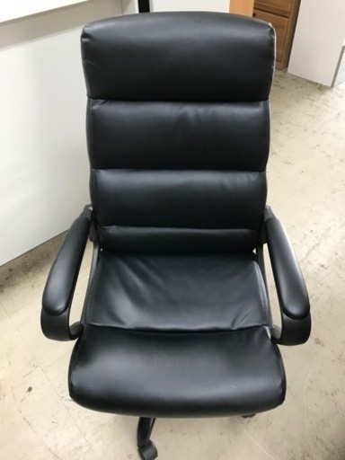 O2404-691ハイバックチェア 昇降機能付き キズ汚れ有り 中古品