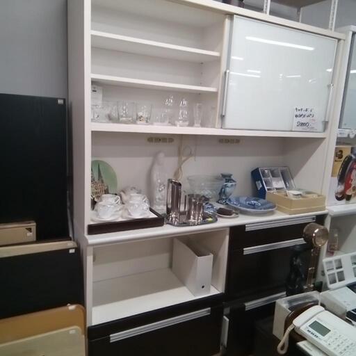 キッチン家具　キッチンボード　キッチン収納　ホワイト　ダークブラウン　引き出し
