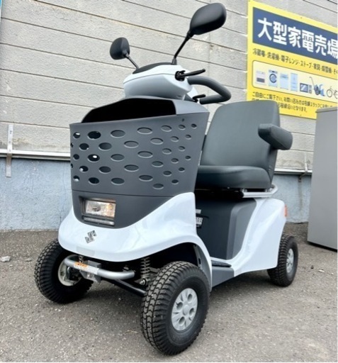 札幌市内配送可 美品 23年購入 SUZUKI スズキ セニアカー 電動カート ET4D-45 新色ブリリアントホワイトパール
