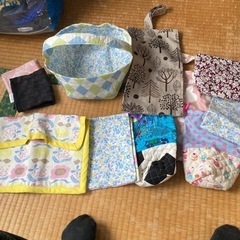 ハンドメイドグッズとハンカチ