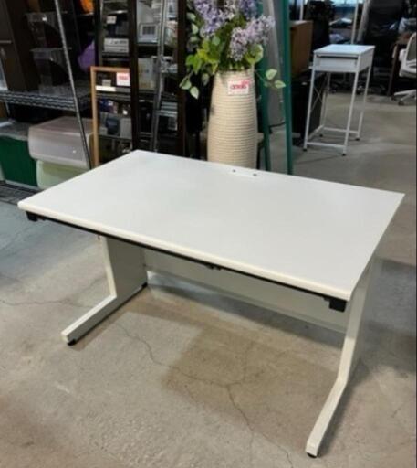 ☆残り1台!!激安オフィス家具!!☆ プラス スチールデスク オフィスデスク 事務机