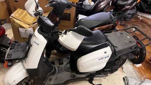 UA08J　実働車　（調子良くないの為　安く販売します