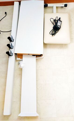 動作確認済Roland電子ピアノ F-120WHユーズド品椅子付 分解済 電子ピアノ