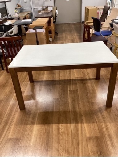 テーブル　【町田市再生家具】　240245