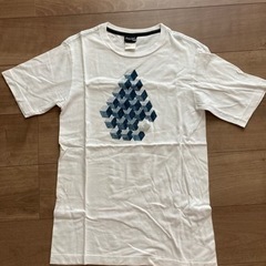 VOLCOM  デザインT