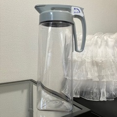 日本製　洗いやすいシームレスピッチャー　ドリンクボトル　キッチン雑貨
