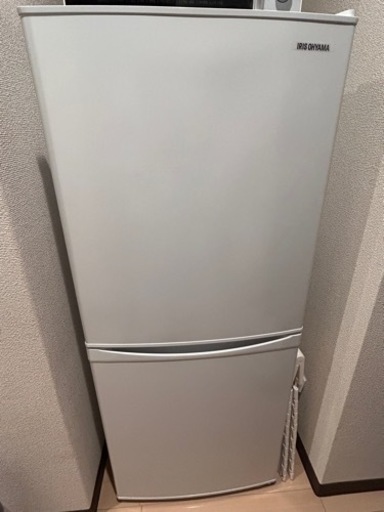 【引取先決まりました】アイリスオーヤマ　142L冷蔵庫 IRSD-14A-W