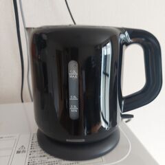 Yamazen DKE-100 Electric Kettle