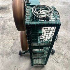 ソフトボール用
ピッチングマシン