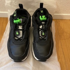 中古　NIKE エアマックス 19センチ　スニーカートグル