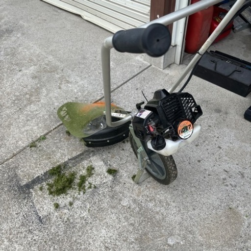 手押し草刈機