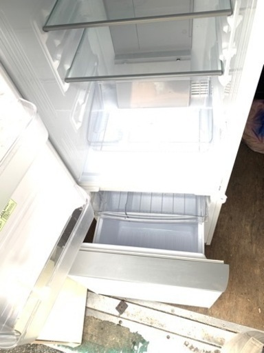 北九州市内配送無料 保証付き シャープ SHARP SJ-GD14C-W [冷蔵庫