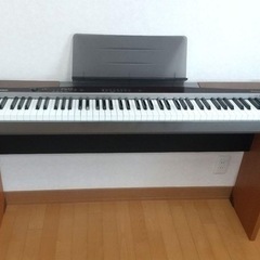 電子ピアノ　カシオ　